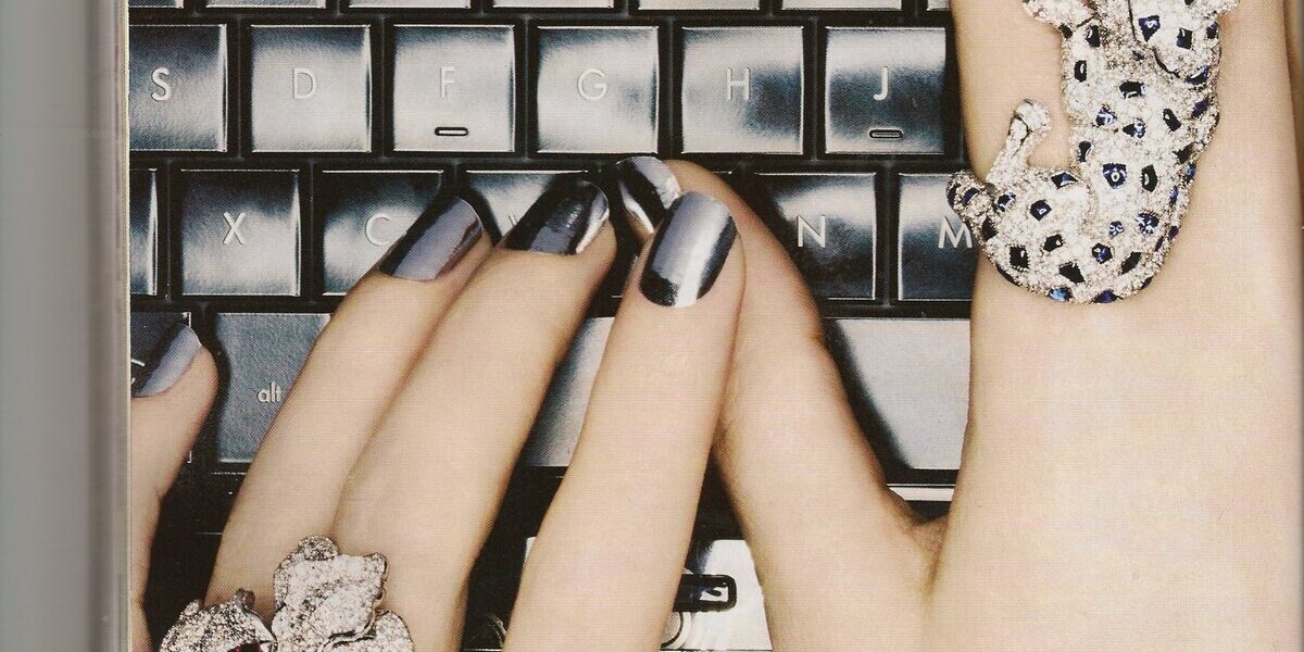 Uma Manicure Louca com as MINX.