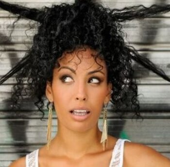 COMO ENCONTRAR O CABELEIREIRO AFRO IDEAL?