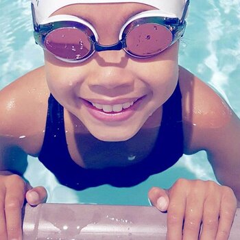 SWIMMA CAPS: AS PRIMEIRAS TOUCAS DE NATAÇÃO PARA CABELOS AFRO!