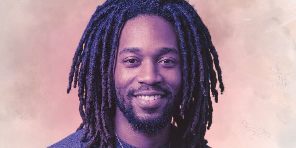 Os melhores produtos para hidratar os seus dreadlocks sem resíduos: proteína de seda, séruns e sprays leves