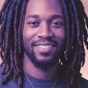 Os melhores produtos para hidratar os seus dreadlocks sem resíduos: proteína de seda, séruns e sprays leves